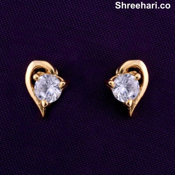 Heart stud earrings